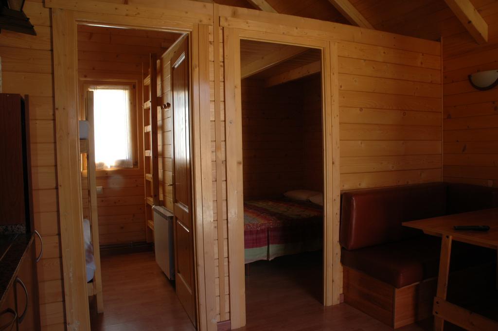 Camping Era Yerla D'Arties Pokoj fotografie