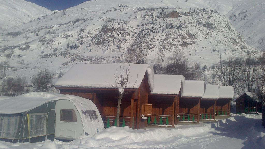 Camping Era Yerla D'Arties Exteriér fotografie