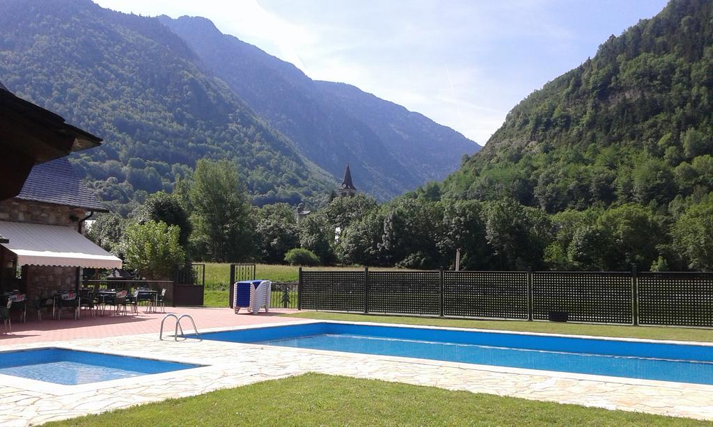 Camping Era Yerla D'Arties Exteriér fotografie