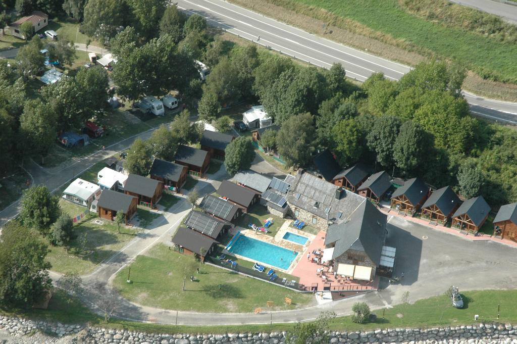 Camping Era Yerla D'Arties Exteriér fotografie